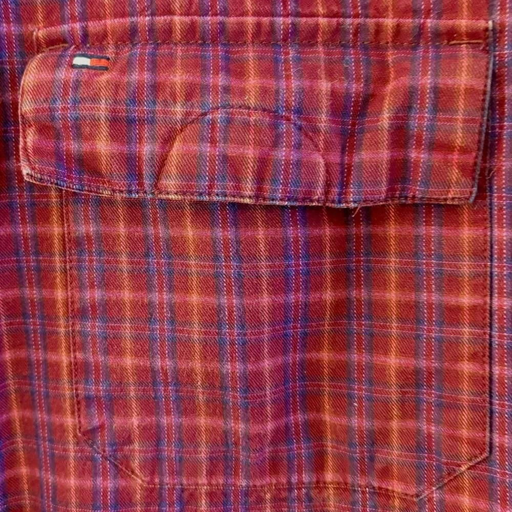 Tommy Hilfiger sz XXL Shirt, long-sleeve, button-down with roll-tab sleeves, EUC